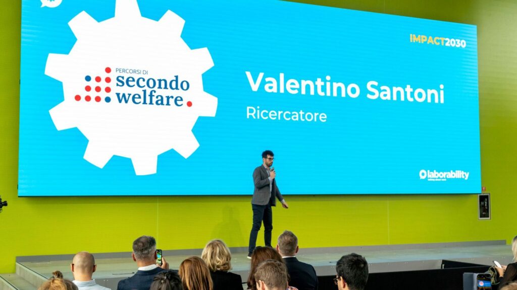 Valentino Santoni di Percorsi di Secondo Welfare sul palco di IMPACT2030