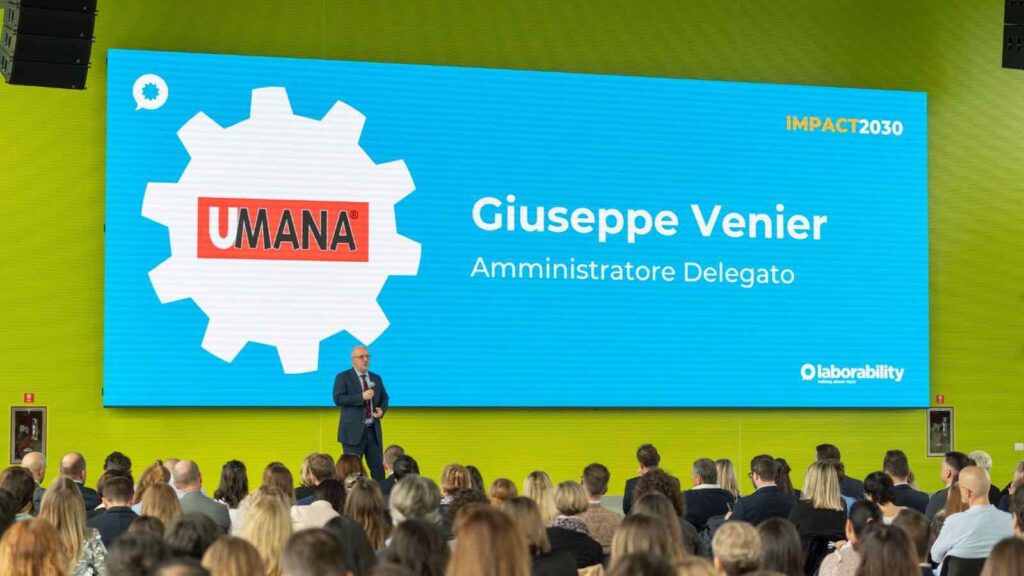 Giuseppe Venier di Umana sul palco di IMPACT2030