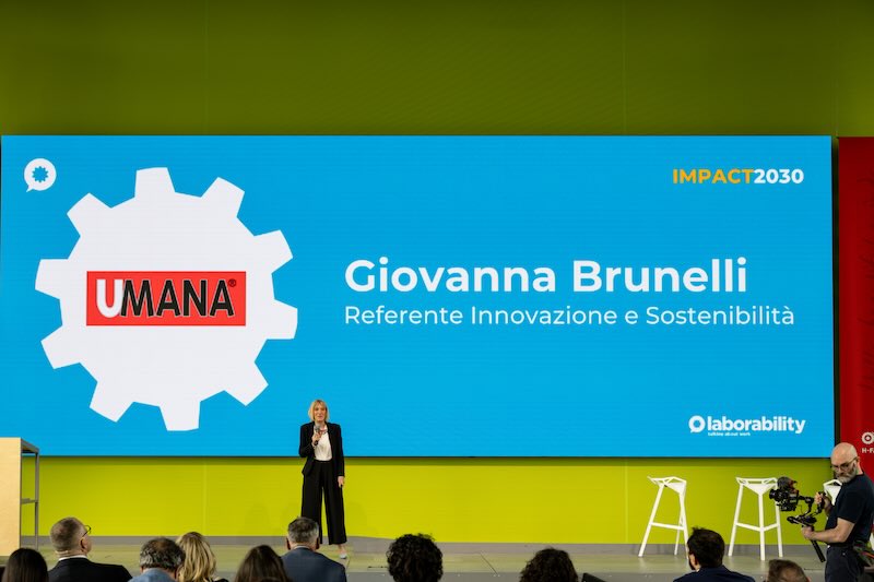 Giovanna Brunelli di Umana sul palco di IMPACT2030